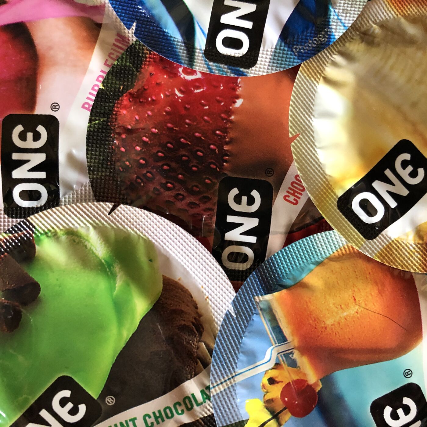 Ароматизовані презервативи ONE Flavor Waves – смаковий мікс для нових відчуттів